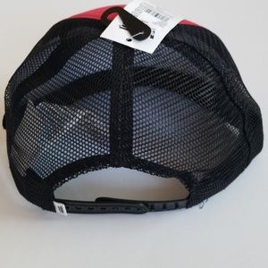 Vans Accessories - NWT Vans Hat Vans Accessories - NWT Vans Hat